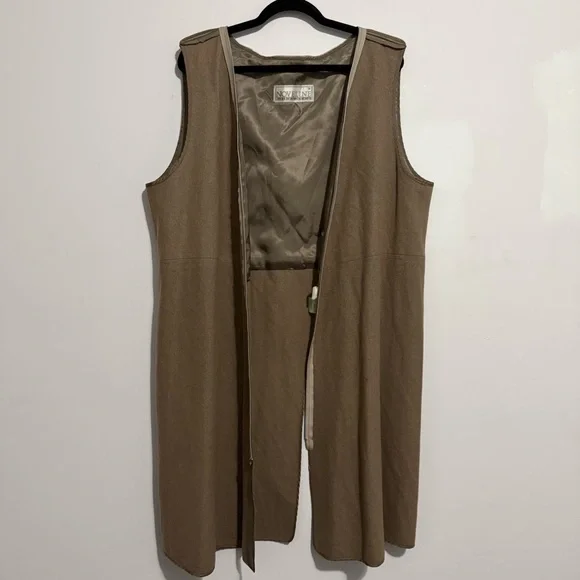 Vintage Olive Trench Coat with Purple Plaid Lining Detachable Insert & Collar - Picture 11 of 16